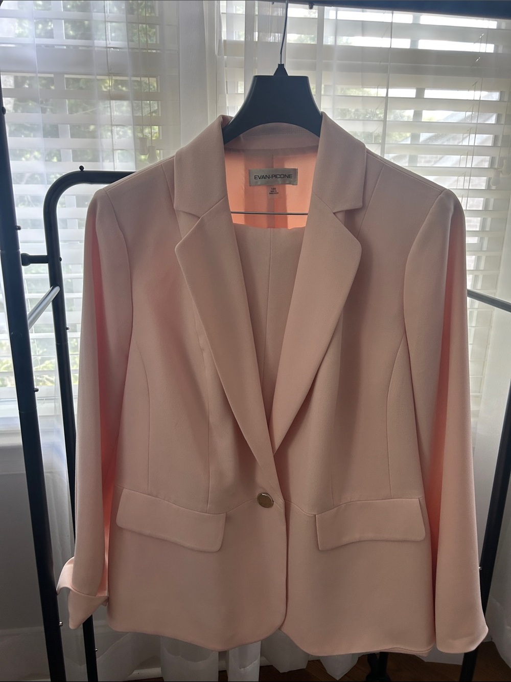 Evan Picone Blazer Jacket and pants suit in Pale Pink